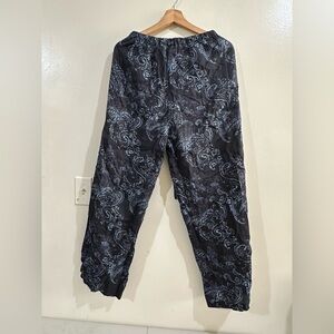 Vivi Xueying Stylish Black Paisley Women's Pants